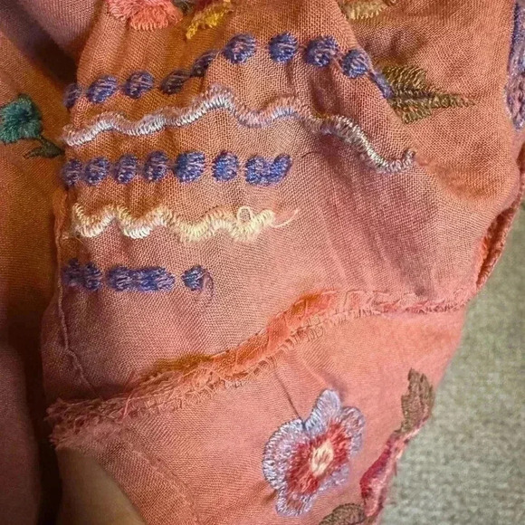 Johnny Was Aimee Puff Sleeve Peasant Top In Pink Floral embroidered Size Small. - Picture 12 of 16